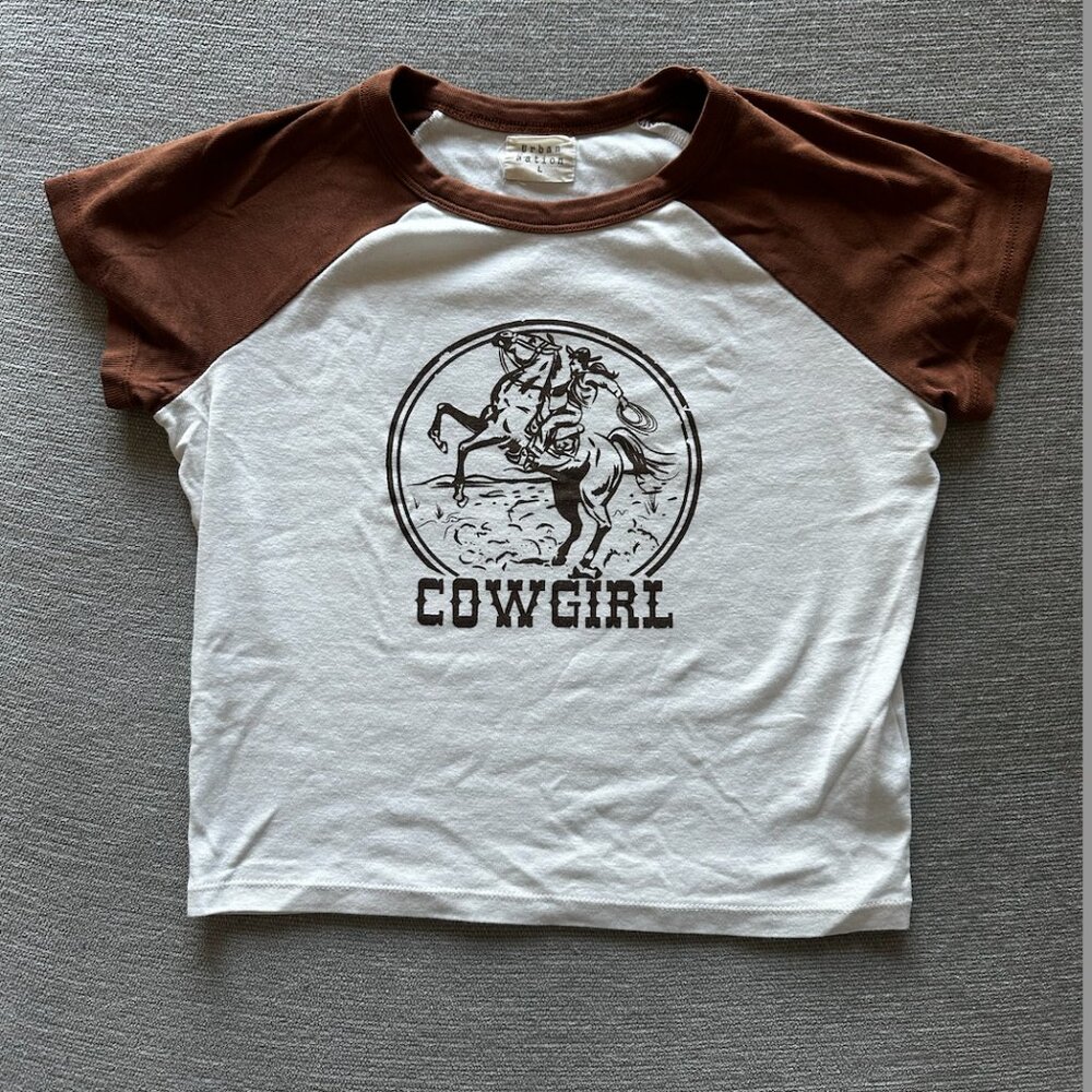 Urban Nation Cowgirl Graphic Raglan Tee | Brown & White | Size L